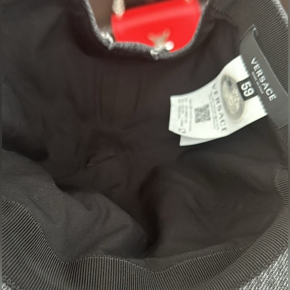 Brand New Versace baseball hat - Picture 6 of 8